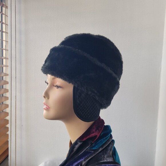 VINTAGE Black Russian Style Cossack Faux Fur with Neck Ear Flaps Hat (Size: S) - Picture 2 of 16